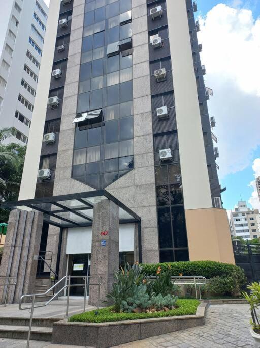 *212 No Itaim Bibi Otima Localizaca Apartamento